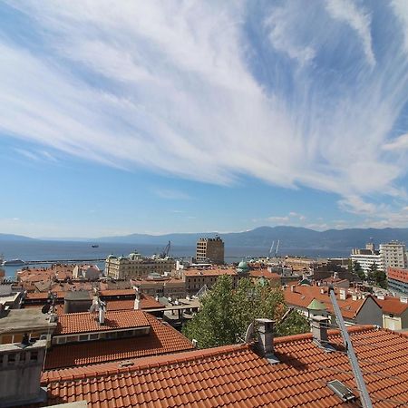 Appartamento Penthouse Rijeka Centar Esterno foto