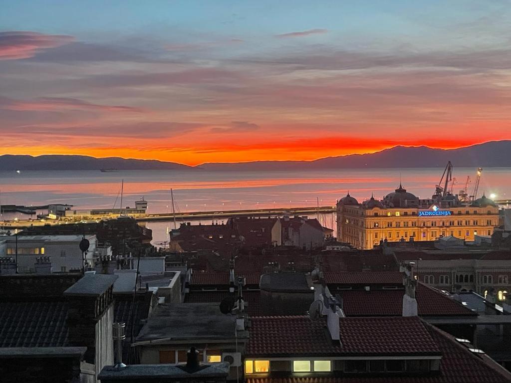 Appartamento Penthouse Rijeka Centar Esterno foto